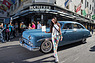 Lincoln Cosmopolitan Town Sedan (1949) - bewundert vor der Bucherer-Verkaufsniederlassung in Luzern (© Daniel Reinhard, 2016) Lincoln Cosmopolitan Town Sedan (1949) - bewundert vor der Bucherer-Verkaufsniederlassung in Luzern (© Daniel Reinhard, 2016)