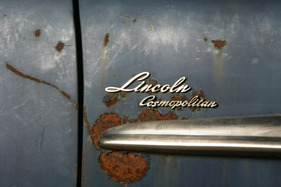 Lincoln Cosmopolitan Town Sedan (1949) - nur fünf Jahre gab es den Lincoln Cosmopolitan, den Town Sedan sogar nur ein Jahr lang Lincoln Cosmopolitan Town Sedan (1949) - nur fünf Jahre gab es den Lincoln Cosmopolitan, den Town Sedan sogar nur ein Jahr lang