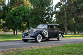 Lincoln KA Sedan Custom (1933) - Lot 422 an der RM/Sotheby's Hershey Versteigerung vom 4./5. Oktober 2023