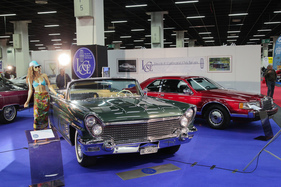 Lincoln Mk V Continental Convertible (1960) - mit 180 km/h Spitze kann man auch von Bern nach Köln anreisen (Retro Classics Cologne 2017) (1960)