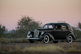 Lincoln Model K Two-Window Sedan (1937) - als Lot 215 an der Versteigerung von RM in Arizona am 15./16. Januar 2015