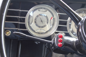 Lincoln Model K V12 LeBaron Coupe (1936) - Blinkerbetätigung so, wie wir uns das gewöhnt sind