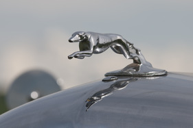 Lincoln Model K V12 LeBaron Coupe (1936) - Kühlerfigur