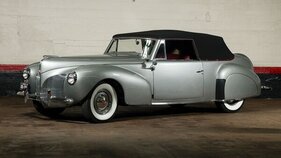 Lincoln-Zephyr Continental Cabriolet (1940) - als Lot 163 an der Broad Arrow “The Academy of Art University Collection” San Francisco Auction 2025