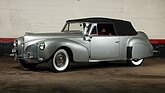 Bild: Lincoln-Zephyr Continental Cabriolet (1940) - als Lot 163 an der Broad Arrow “The Academy of Art University Collection” San Francisco Auction 2025