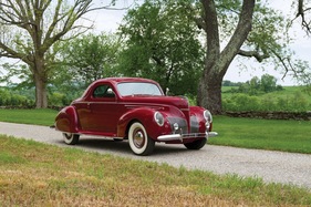 Lincoln-Zephyr Coupe (1939) - als Lot 157 unter dem Hammer an der RM Auction in Monterey am 15./16. August 2014