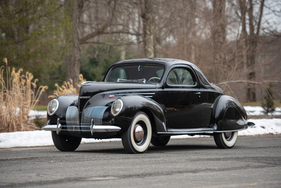 Lincoln-Zephyr Coupe (1939) - als Lot 244 an der RM/Sotheby's-Amelia-Island-Versteigerung am 6./7. März 2020