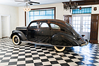 Image: Lincoln-Zephyr 'Twin Grille' Custom Sedan (1937) - offered as Lot 45 at the Gooding & Co Mark Smith Collection auction on April 7, 2023