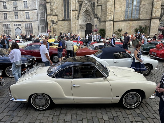 Linienführung des Coupés irgendwie gelungener – 70 Jahre VW Karmann-Ghia