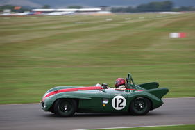Lister-Bristol (1955) - im Rennen um den Madgwick Cup am Goodwood Revival 2013
