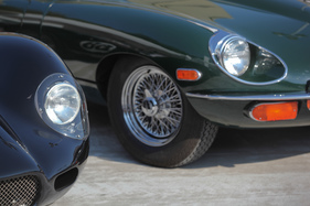 Lister-Jaguar "Knobbly" - neben einem E-Type - Dolder Classics September 2016