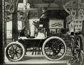 Lohner-Porsche Model 27 (1900) an der Weltausstellung in Paris 1900 Lohner-Porsche Model 27 (1900) an der Weltausstellung in Paris 1900