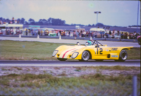 Lola T280 (1972) beim 6 Stunden Rennen von Daytona 1972 - Kam mit 101 Runden Rückstand nicht ins Ziel