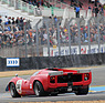 Lola T70 MKIII (1967) von Bernard Thuner (CH) kurz vor der Zielgeraden - Gesamtsieger im Plateau 5 (1966-1971) an der Le Mans Classic 2012