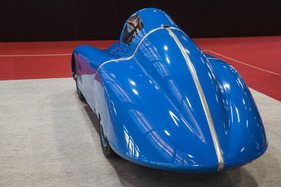 Longchamp de Coucy 350 (1953) - mit nur 350 cm3 musste der Wagen auskommen - Rétromobile Paris 2020