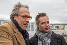 Lord March und Andy Priaulx am Goodwood Members Meeting 2018 - Gerry Marshall Trophy Lord March und Andy Priaulx am Goodwood Members Meeting 2018 - Gerry Marshall Trophy