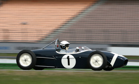 Lotus 18 (1960) - im Rennen der FIA Lurani Trophy der Formel Junior am Bosch Hockenheim Historic 2012 Lotus 18 (1960) - im Rennen der FIA Lurani Trophy der Formel Junior am Bosch Hockenheim Historic 2012