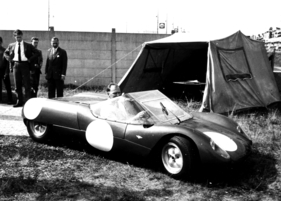 Lotus 23 (1962) - in Le Mans 1962 wurde der kleine Sportwagen nicht zum Start zugelassen Lotus 23 (1962) - in Le Mans 1962 wurde der kleine Sportwagen nicht zum Start zugelassen