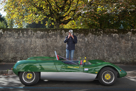 Lotus 23 - noch schnell die Sturmhaube richten ... - Swiss Classic British Car Meeting Morges 2017