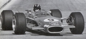 Lotus 49B (1968) – Graham Hill auf dem 49B in Monaco