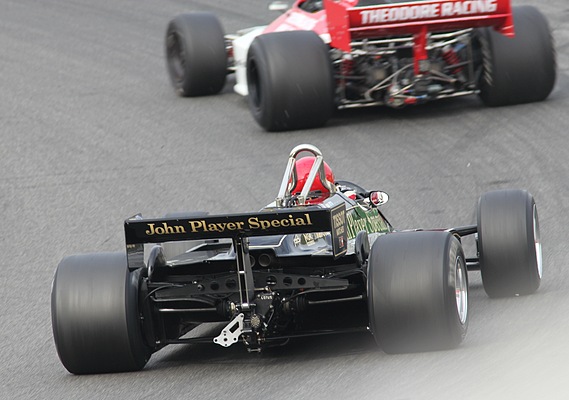 Lotus 87 - Technology visible