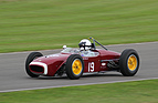 Bild: Lotus-Alfa Romeo 18 (1961) - im Rennen um die Gordon Trophy am Goodwood Revival 2013