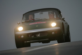 Lotus Elan 26R (1965) - an der Ennstal-Classic 2012 - Orange Prolog