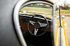 Lotus Elan GT (1966) – Das serienmässige Holzlenkrad ist irgendwann gegen ein Zubehörteil getauscht worden