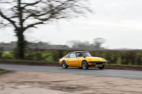 Lotus Elan GT (1966) – Das zusätzliche Gewicht des Daches soll die Beschleunigungszeiten kaum beeinflusst haben