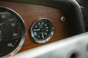 Lotus Elan GT (1966) – Kombiniertes Instrument für Öldruck und Kühlwassertemperatur