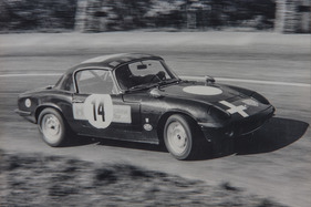 Lotus Elan S2 (1965) - Mario Garovi fährt am Bergrennen Kriens-Eigenthal im Jahr 1968 zum Klassensieg