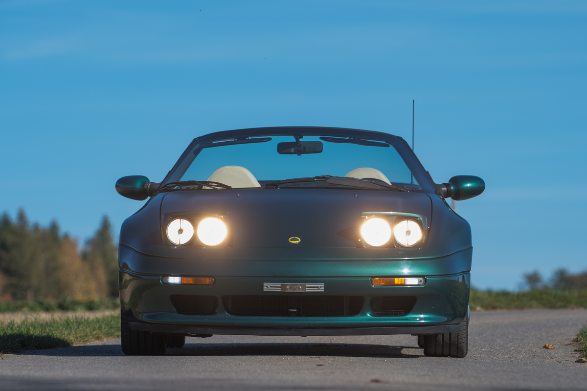 Lotus Elan S2 (1995) - Fernlicht innen