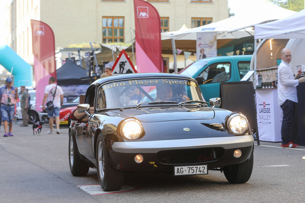 Image: Lotus Elan S3 FHC (1968) - in John Player Special look - Older Classics August 2023