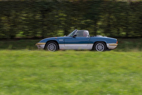 Lotus Elan Sprint DHC (1972) - der Motor liegt noch hinter der Vorderrachse