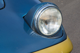Lotus Elan Sprint DHC (1972) - die Scheinwerfer klappen per Motor-Unterdruck aus