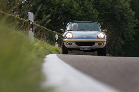 Lotus Elan Sprint DHC (1972) - fühlt sich auf Landstrassen besonders wohl Lotus Elan Sprint DHC (1972) - fühlt sich auf Landstrassen besonders wohl