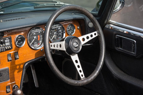 Lotus Elan Sprint DHC (1972) - grosse Smiths-Instrumente