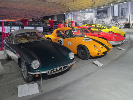 Bild: Lotus Elite und andere Lotus-Modelle - Lotus-Sonderausstellung 2023/2024 - Pantheon Basel