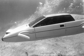 Lotus Esprit (1977) - bei der Unterwasserversion des James-Bond-Wagens handelte es sich um eine verkleinerte und nicht fahrfertige Kopie