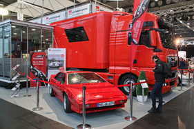 Lotus Esprit HC Turbo (1987) - auf dem Stand der Württembergische Versicherung - Bremen Classic Motorshow 2020