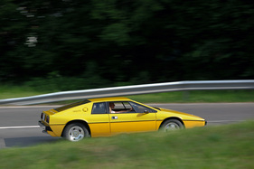 Lotus Esprit S1 (1978) - kühle Luft und freie Strassen behagen ihm