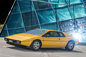 Lotus Esprit S1 (1978) - schöne Wolfrace-Räder - Serienausstattung