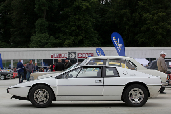 Lotus Esprit S1 - fast wie der Wagen von James Bond alias Roger Moore im Film "The Spy who loved me" (Dolder Classics Mai 2018)