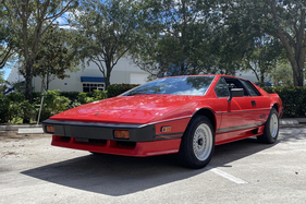 Lotus Esprit Turbo (1983) - als Lot 177 an der RM/Sotheby's Open Roads Octobre 2021 Versteigerung vom 6. bis 13. Oktober 2021