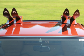 Lotus Esprit Turbo (1985) - mit aufgeschnallten Skiern bereit für den nächsten Urlaub in Cortina d'Ampezzo - Classic-Gala Schwetzingen 2021