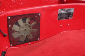 Lotus Europa Special (1973) - für die Innenraumbelüftung ist ein Gebläse angebracht, das die Luft durch das Gepäckabteil führt