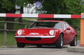 Lotus Europa Special (1973) - kommt im Notfall auch unter einer Schranke durch