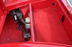 Lotus Europa Special (1973) - vorne gibt es den Wasserkühler und ein Gepäckabteil