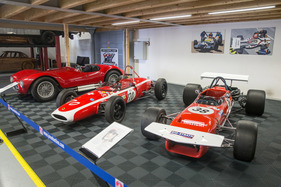 Lotus Type 22 Formula Junior (1962) Ex Jo Siffert – In einer Ausstellung zu Sifferts 50. Todestag mit Sifferts Chevron F2 und einem Maserati A6GCS