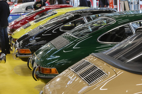 Luftgekühlte Porsche 911 in Reih und Glied - 42. Auto e Moto d'Epoca 2025